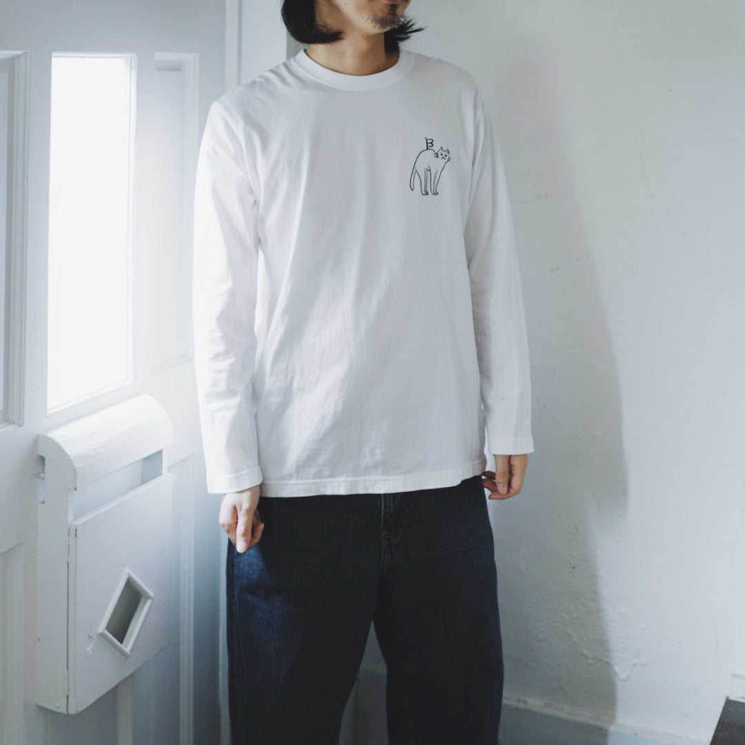ネコの目がわるいロンT